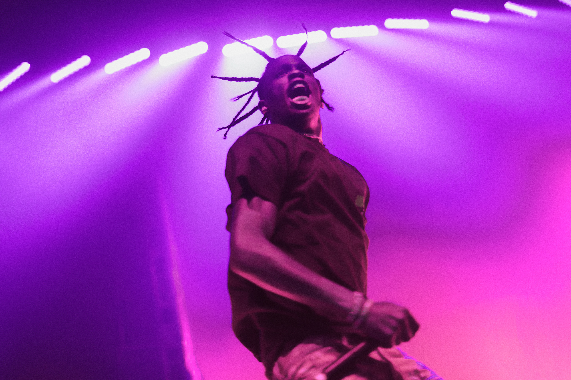 Big Sean and Travis Scott perform 